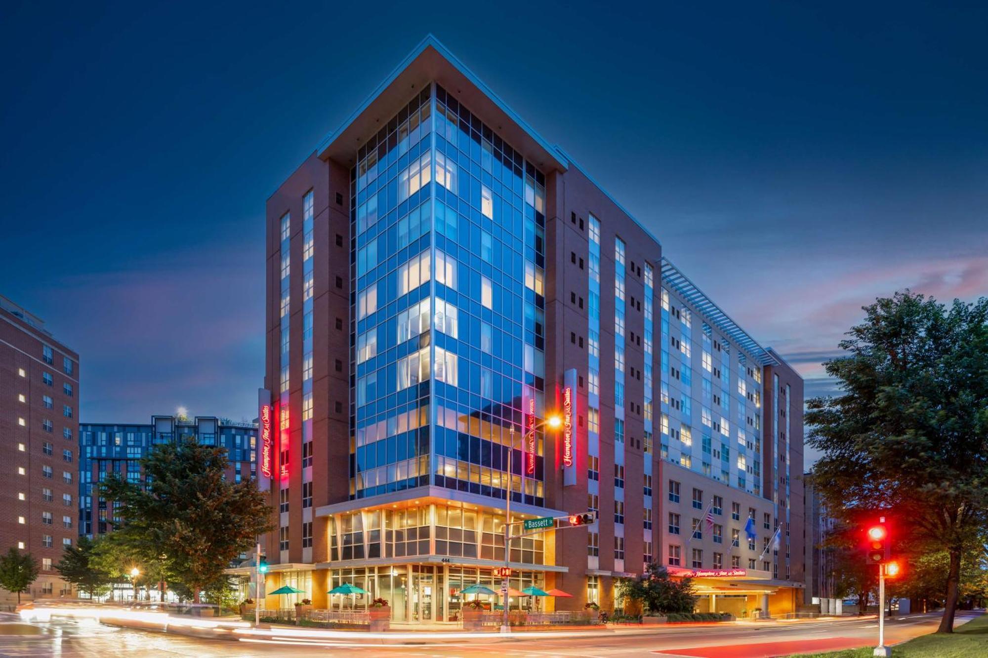 Hampton Inn & Suites Madison Downtown Exterior foto